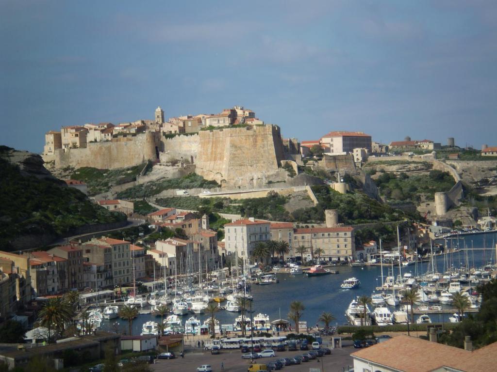 Augustin Marie Hotel Bonifacio  Bagian luar foto